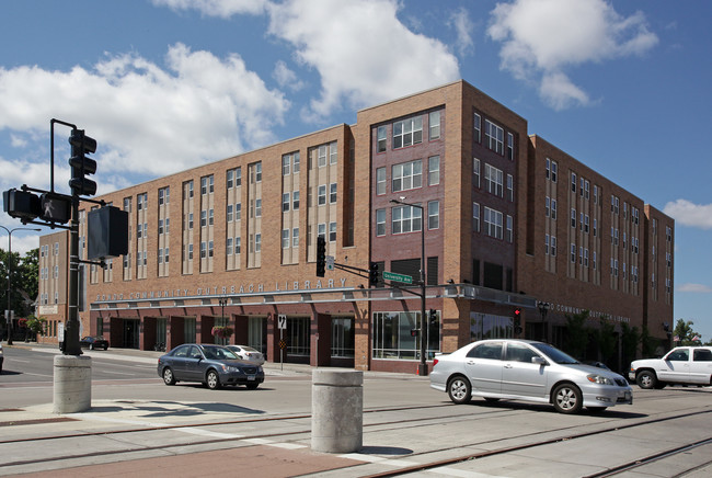 University Dale Apartments in St. Paul, MN - Foto de edificio - Building Photo