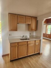 92 Main St in Hopkinton, MA - Foto de edificio - Building Photo