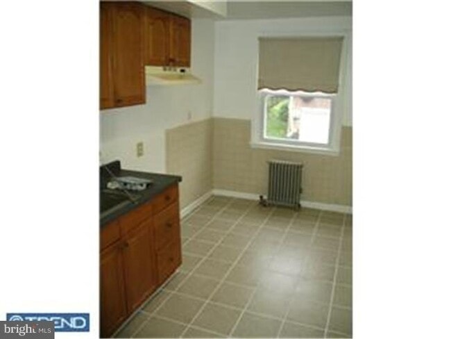 property at 1629 Murdoch Rd