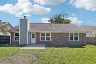 2932 Chillingworth Dr in Fayetteville, NC - Building Photo - Building Photo