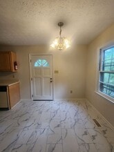 231 Fern Way in Black Mountain, NC - Building Photo - Building Photo