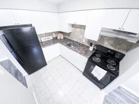 Parkside Place Apartments in Waterloo, ON - Building Photo