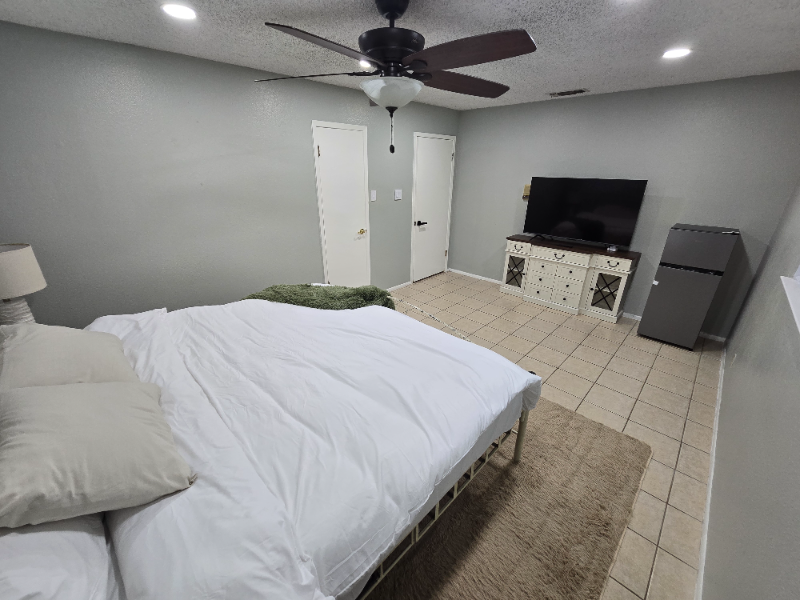 4215 Summer Breeze Ln in San Antonio, TX - Building Photo