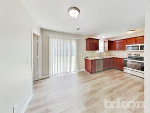 1068 Woodall Rd in Lebanon, TN - Building Photo - Building Photo