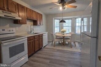 7854 Kings Bench Pl in Pasadena, MD - Building Photo - Building Photo