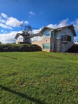 211 Guiberson Rd in Winlock, WA - Building Photo