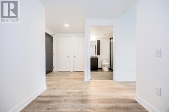 3009 Novar Rd in Mississauga, ON - Building Photo - Building Photo