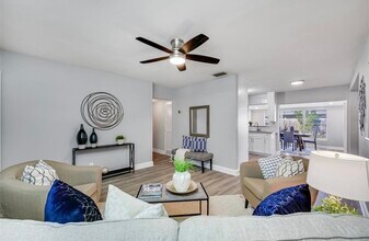 3703 W Leila Ave in Tampa, FL - Foto de edificio - Building Photo