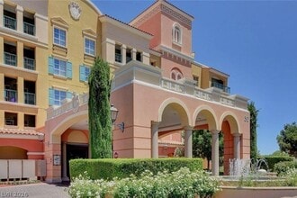30 Strada Di Villaggio in Henderson, NV - Foto de edificio - Building Photo