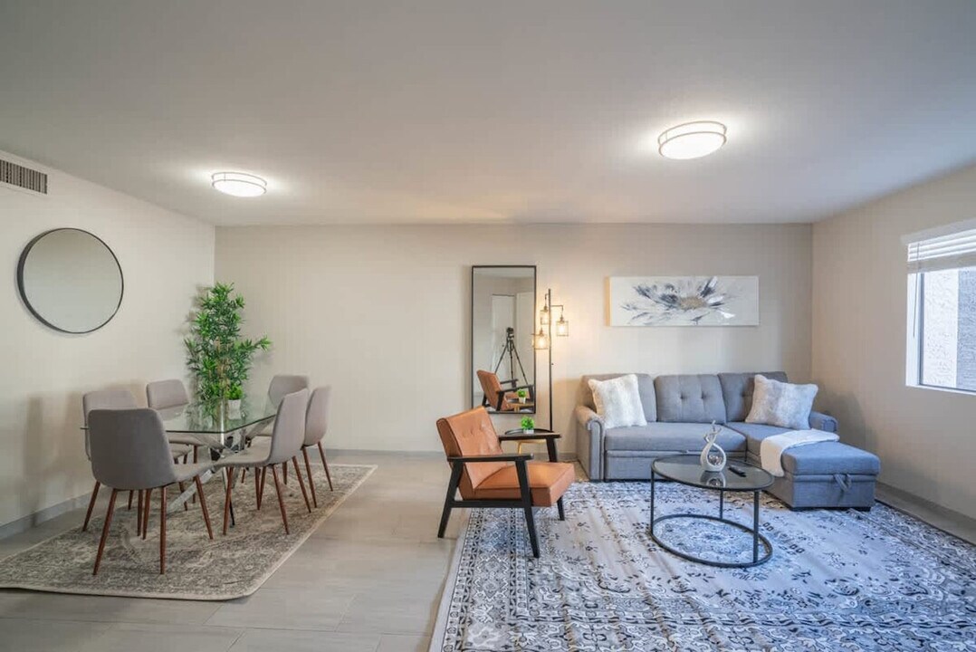 8550 E McDowell Rd in Scottsdale, AZ - Building Photo