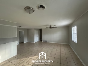 7757 Charleston Dr in Southaven, MS - Building Photo - Building Photo