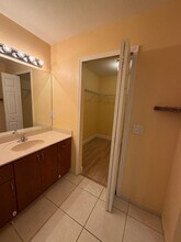 8891 SW 223rd Ter in Cutler Bay, FL - Foto de edificio - Building Photo