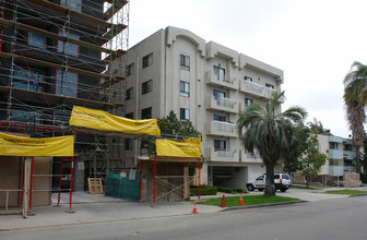 714 S Serrano Ave in Los Angeles, CA - Building Photo - Building Photo