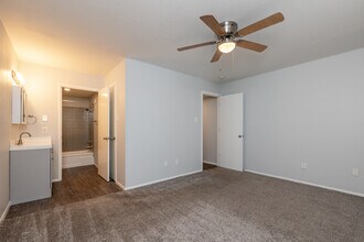 Whitehall Apartments in Topeka, KS - Building Photo - Interior Photo