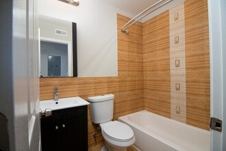 5043 Walnut St in Philadelphia, PA - Building Photo - Building Photo