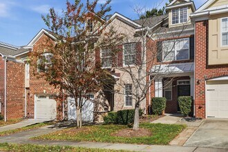 520 Camden Yards Way in Cary, NC - Building Photo - Building Photo