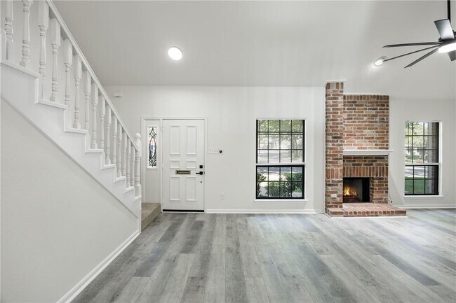 7131 Chimney Corners in Austin, TX - Building Photo - Building Photo