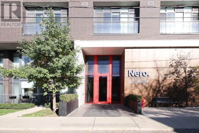 205 Manning Ave in Toronto, ON - Building Photo - Building Photo