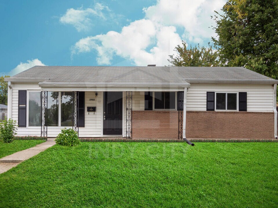 2902 Manlove Ave in Indianapolis, IN - Building Photo