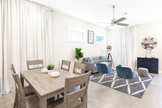 614 Terrell Hill Dr in Austin, TX - Building Photo - Building Photo