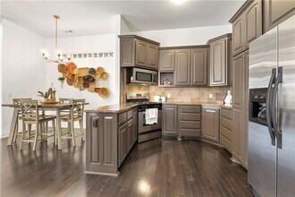 619 N Rupple Rd in Fayetteville, AR - Building Photo - Building Photo