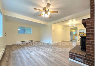 1626 Rainier Ave in Everett, WA - Building Photo - Building Photo