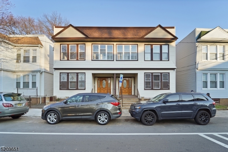 814 S 19th St-Unit -1L in Newark, NJ - Building Photo