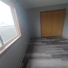 363 Meadow Green Ln in Round Lake Beach, IL - Building Photo - Building Photo