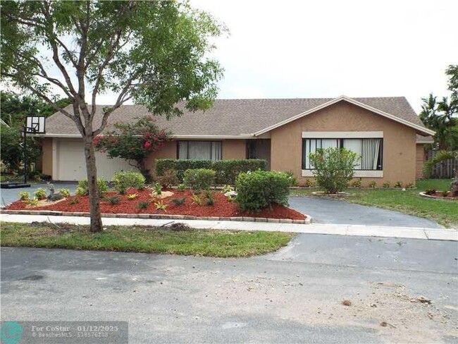 9150 NW 15th St in Plantation, FL - Building Photo - Building Photo