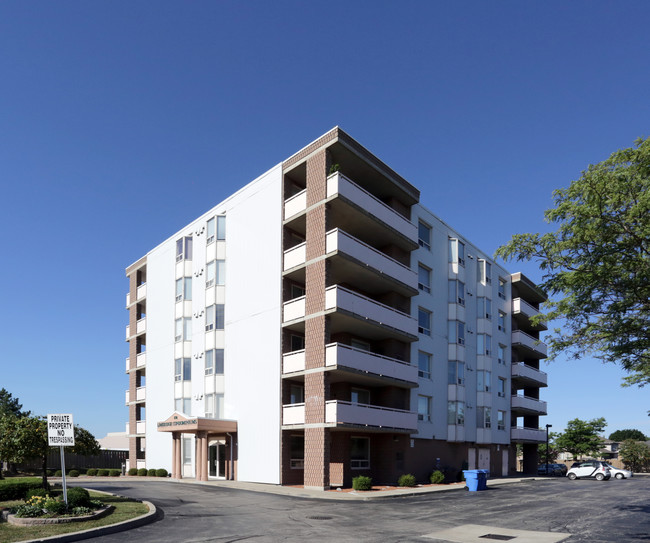 Limeridge Condominiums in Hamilton, ON - Building Photo - Primary Photo