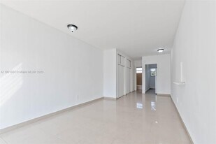 1685 Jefferson Ave in Miami Beach, FL - Building Photo