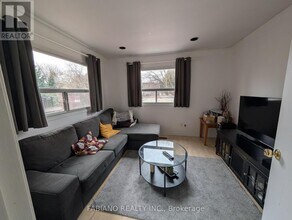 1038 Dovercourt Rd in Toronto, ON - Building Photo - Building Photo