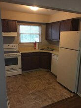 521 Andria Ave in Hillsborough, NJ - Foto de edificio - Building Photo