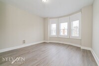 410 S Newkirk St photo'