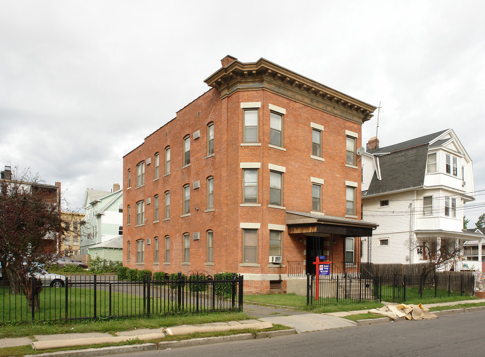 117 Heath St in Hartford, CT - Building Photo