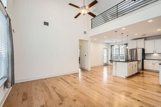 1513 Casa Dr in Austin, TX - Building Photo - Building Photo