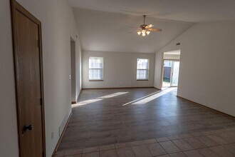 1602 Typhoon Dr in Columbia, MO - Building Photo - Building Photo