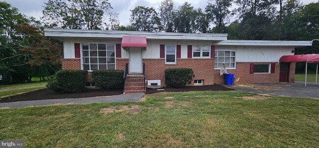 property at 10879 Clarksville Pike