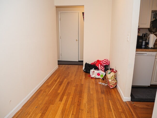 1039 Commonwealth Ave in Boston, MA - Building Photo - Building Photo