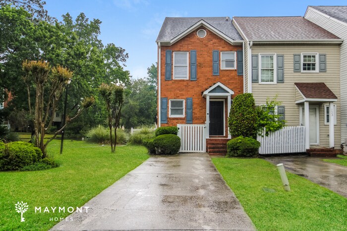 121 Village Walk in Columbia, SC - Building Photo