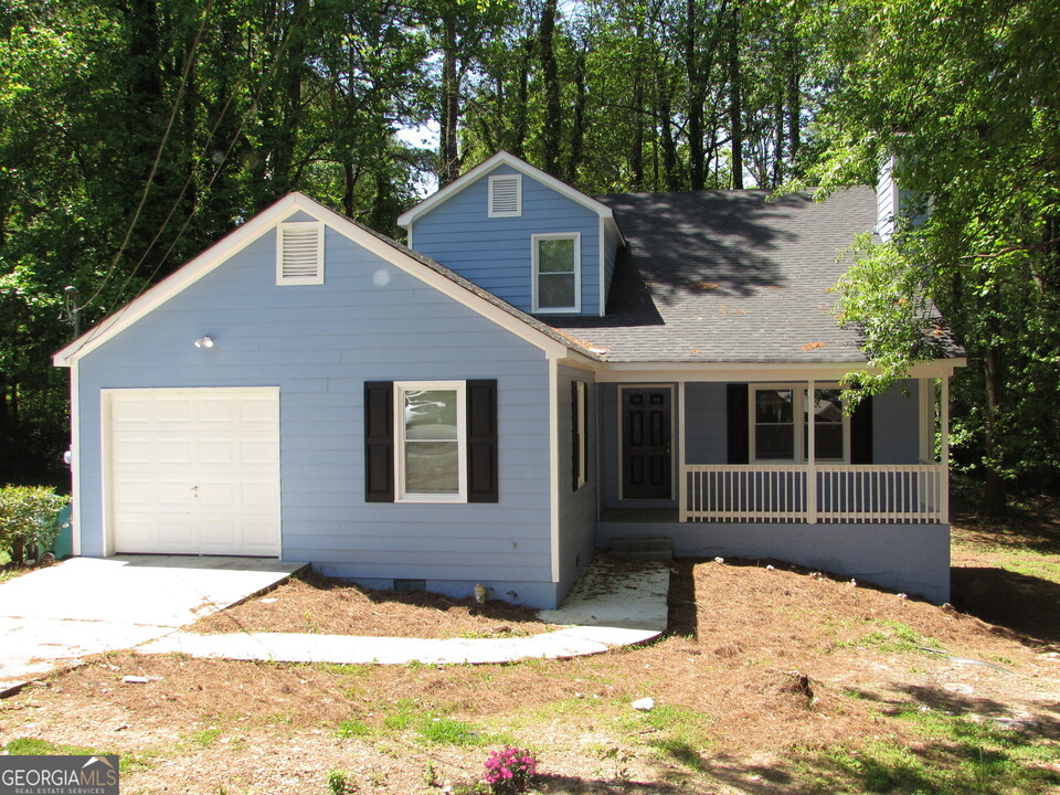 1419 Chedworth Pl in Stone Mountain, GA - Foto de edificio