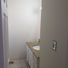 9416 State St in South Gate, CA - Building Photo - Building Photo