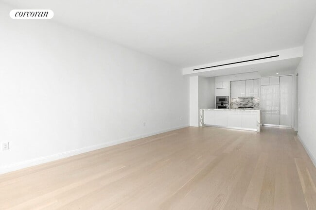10 Riverside Blvd in New York, NY - Building Photo - Building Photo