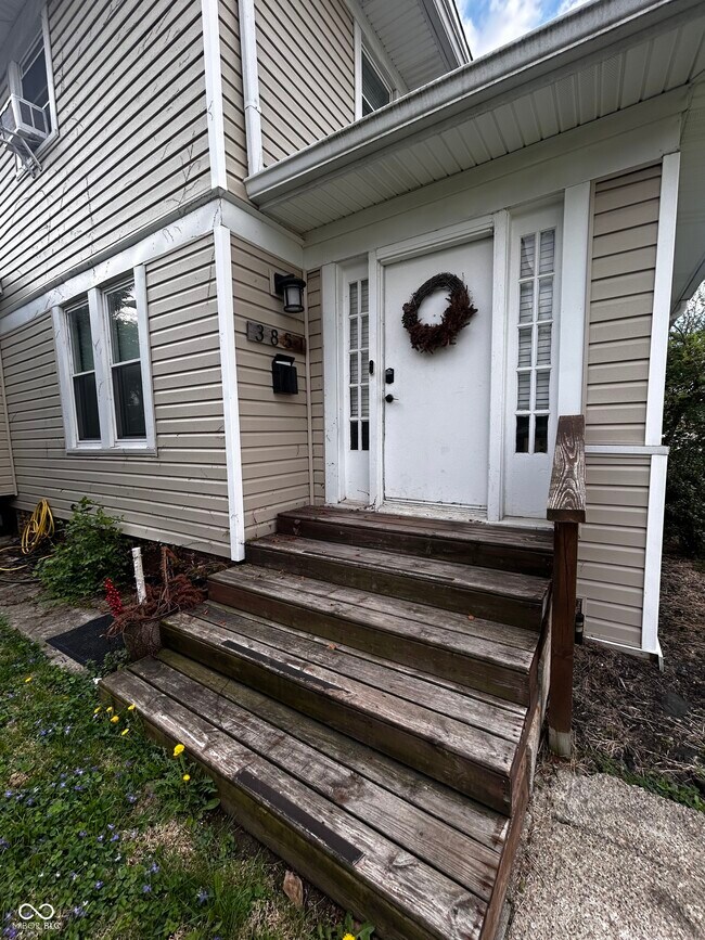 3851 Broadway St in Indianapolis, IN - Building Photo - Building Photo