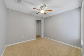 230 Ronaldale Ave in Haines City, FL - Building Photo - Building Photo