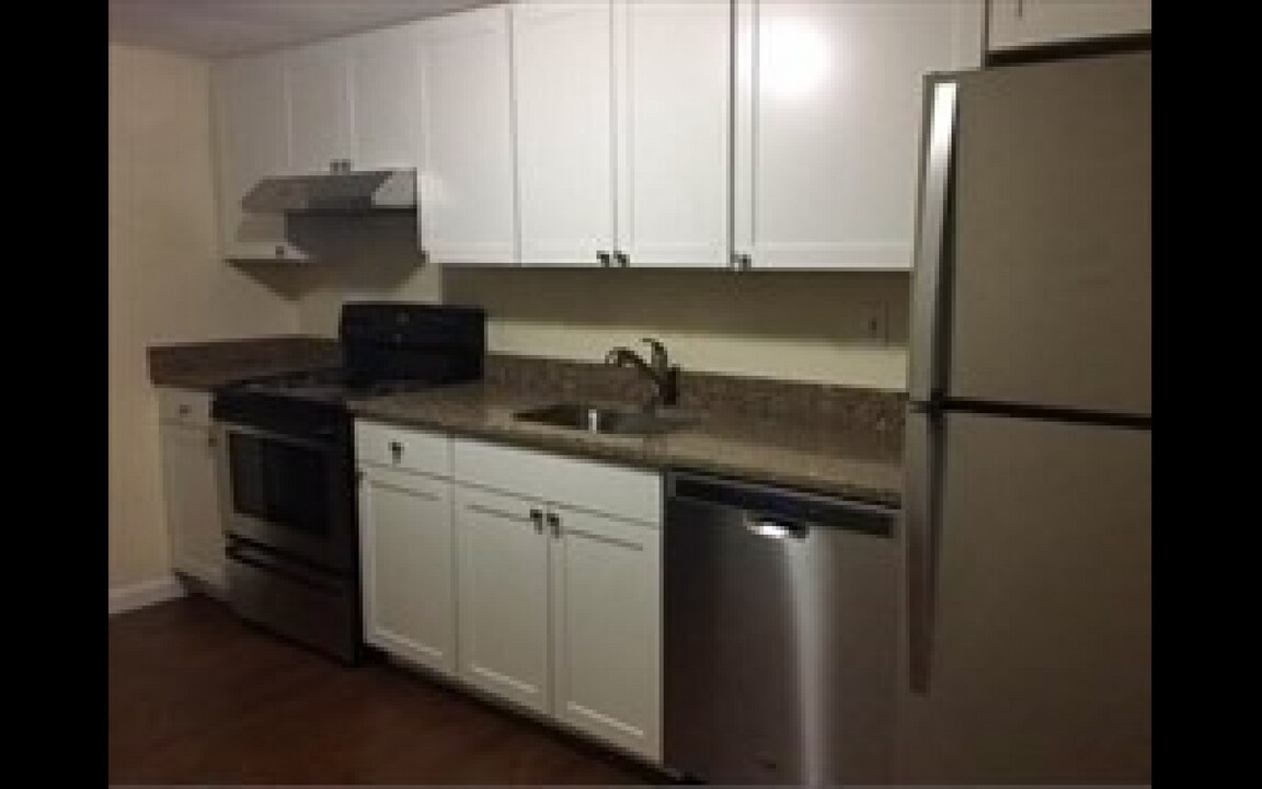 44 Bryon Rd, Unit #1 in Boston College, MA - Foto de edificio