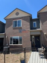 26307 E Calhoun Pl in Aurora, CO - Building Photo