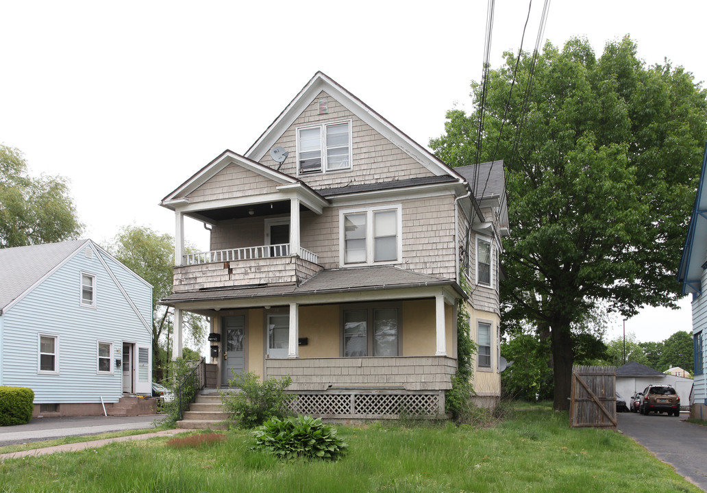 58-60 Elmer St in East Hartford, CT - Building Photo