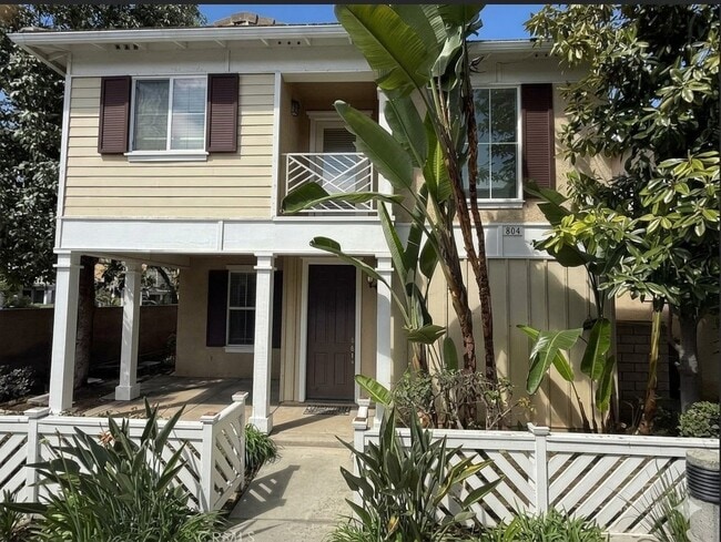 804 Atkins St