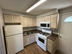 509 Ruddle Ave in Anderson, IN - Building Photo - Building Photo